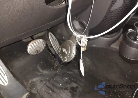 2016 Mini Countryman Cooper S z USA, uszkodzony, nr VIN WMWZC3C5XGWT09275